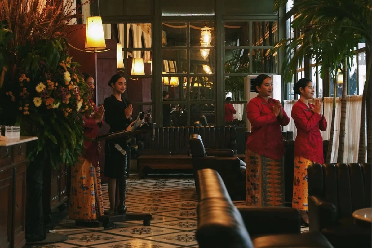 famous café in Indonesia